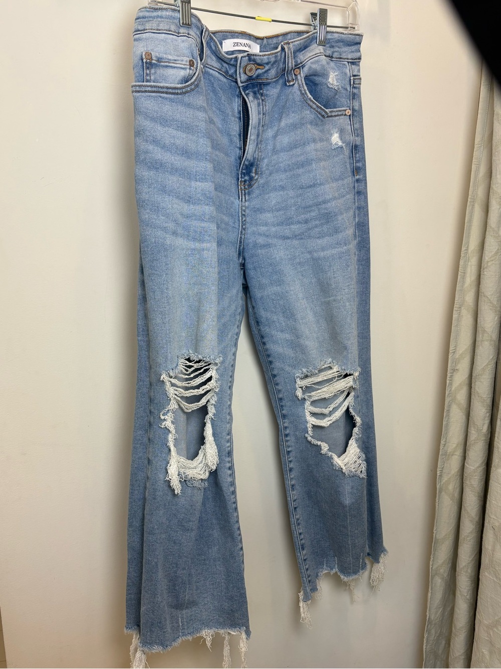 Zenana Cropped Distressed Stretchy Jeans
